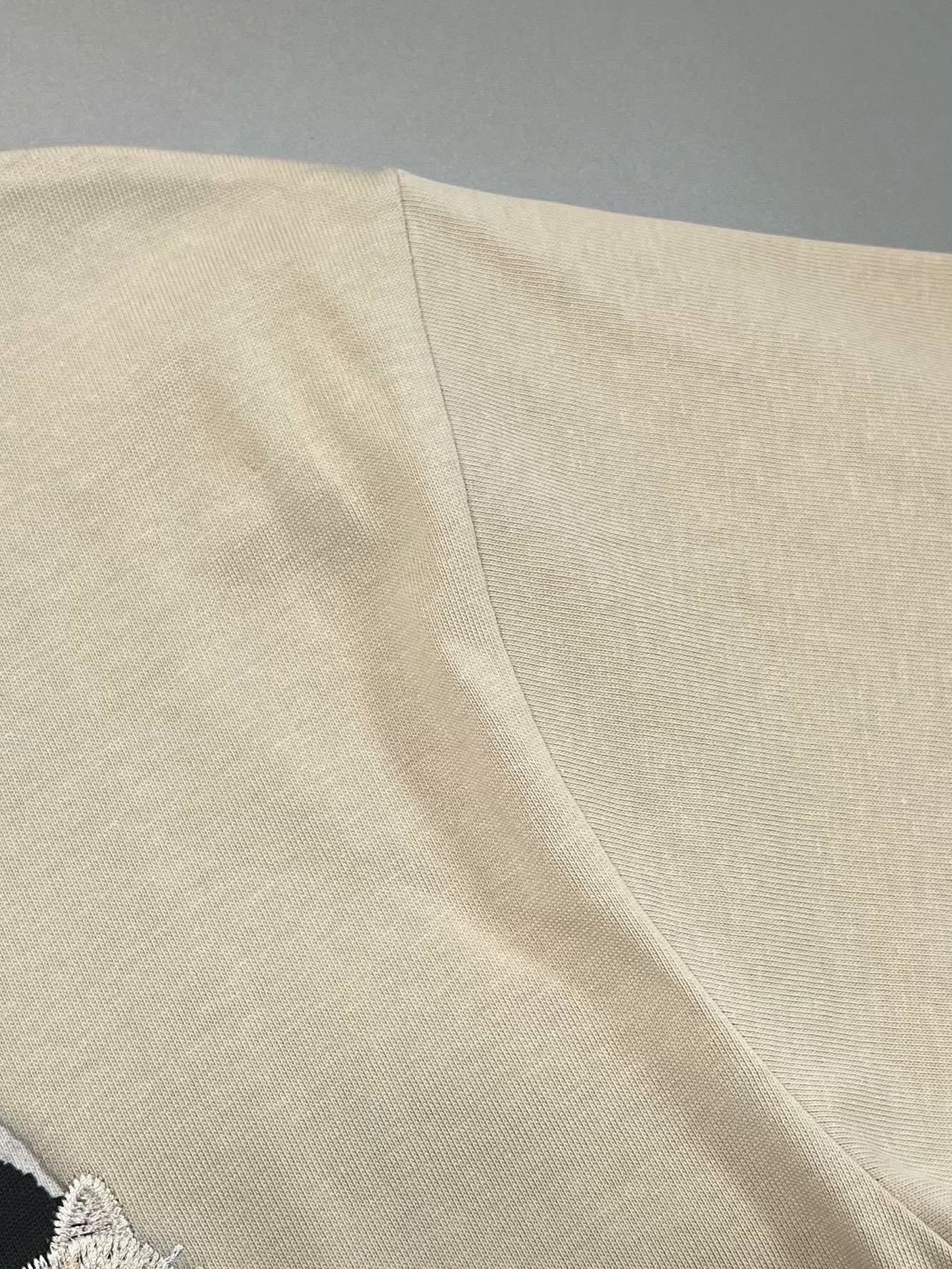 V공장 / 디올 반팔
