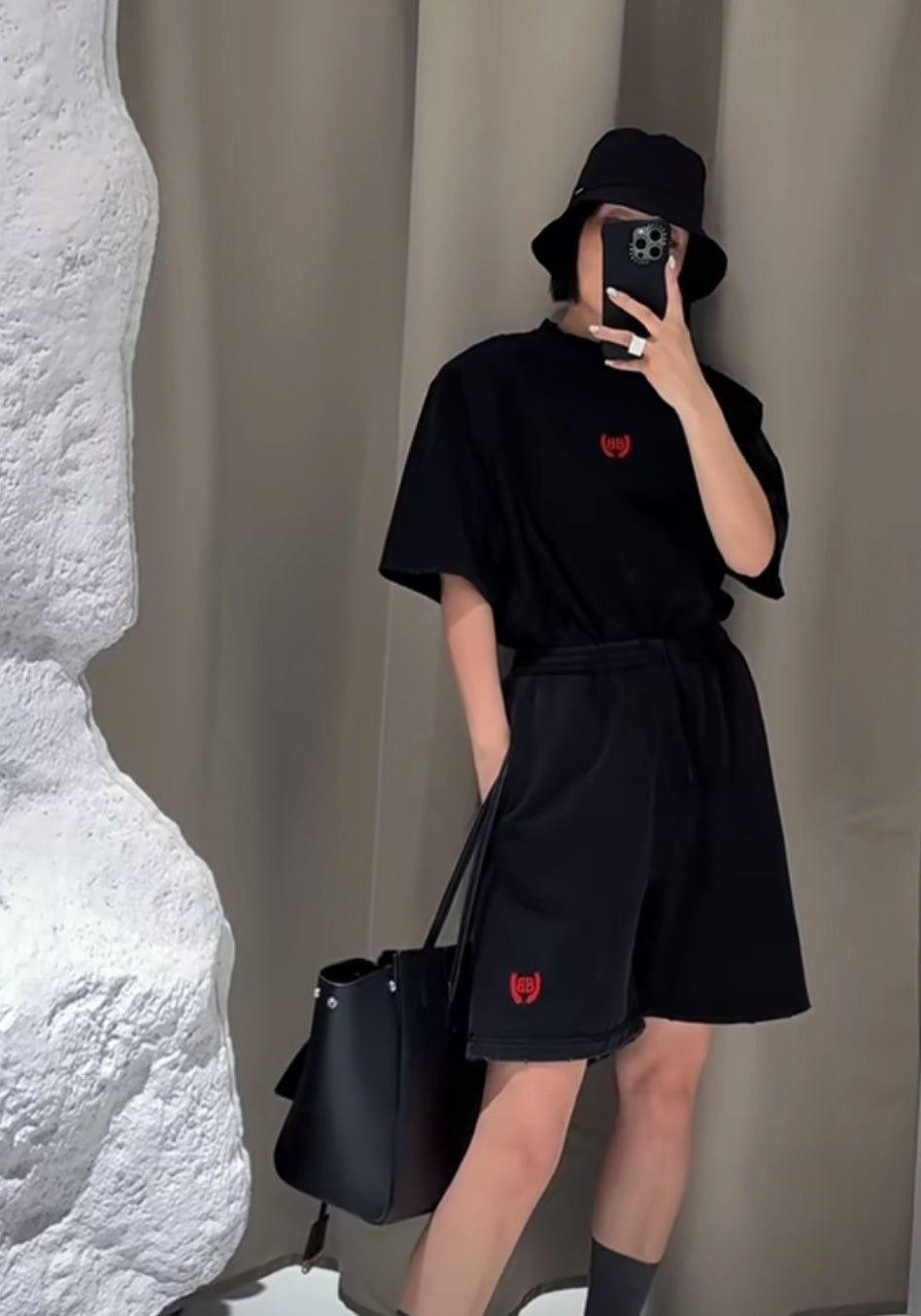 BVG / 발렌시아가 더블B 밀 이삭 레드 자수 반바지