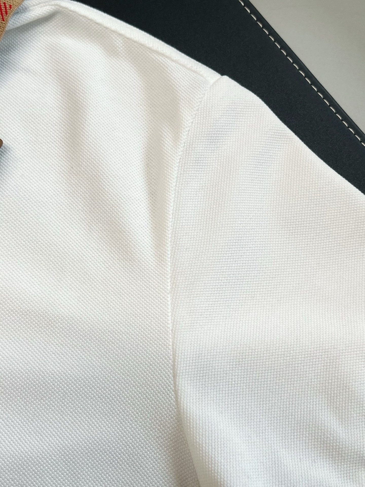 V공장 / 버버리 반팔