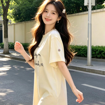 BVG /  MC 필기체 스타일 자수 반팔 티셔츠