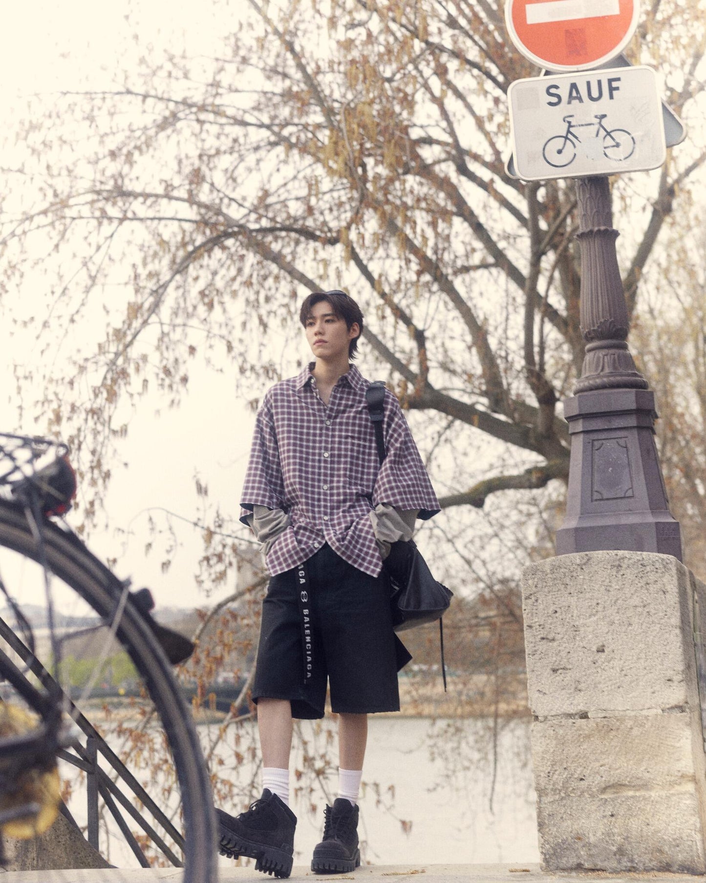 BVG / 발렌시아가 셔츠