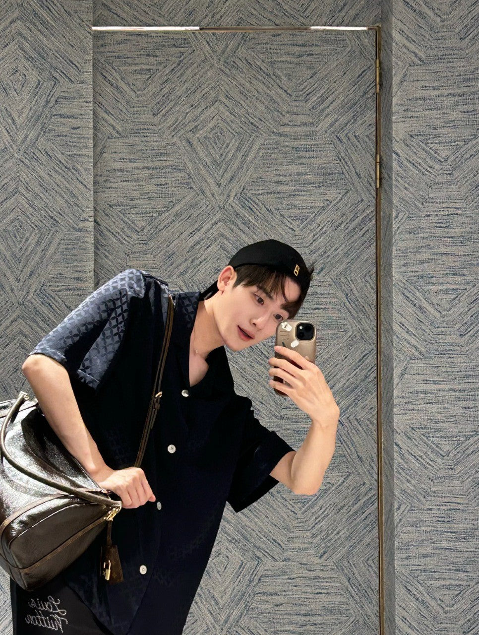BVG / 루이비통 아세테이트 새틴 자카드 셔츠