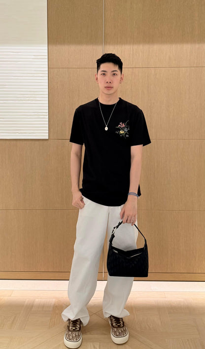 BVG / 디올 가슴 꽃 패턴 반팔 티셔츠