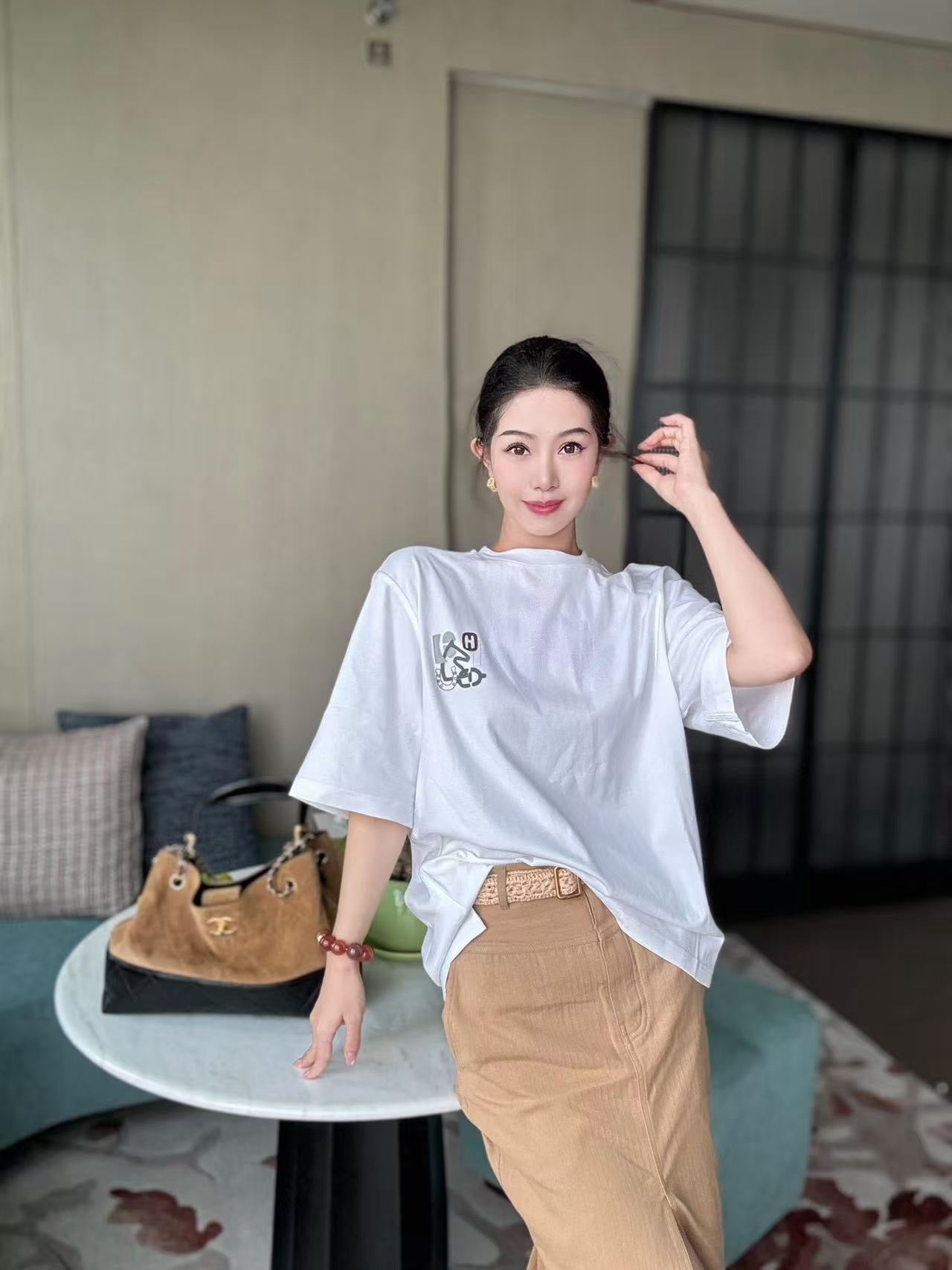 V공장 / 에르메스 반팔
