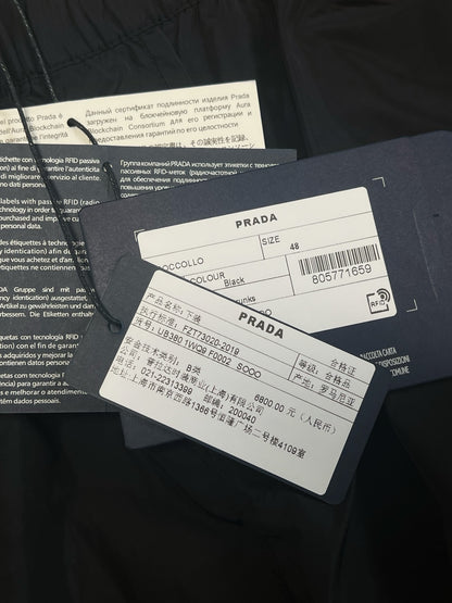 V공장 / 프라다 반바지