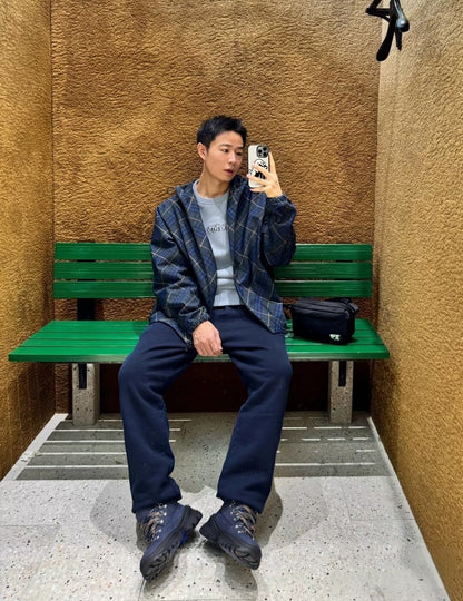 BVG / 버버리 네이비 사선 체크 자수 자켓