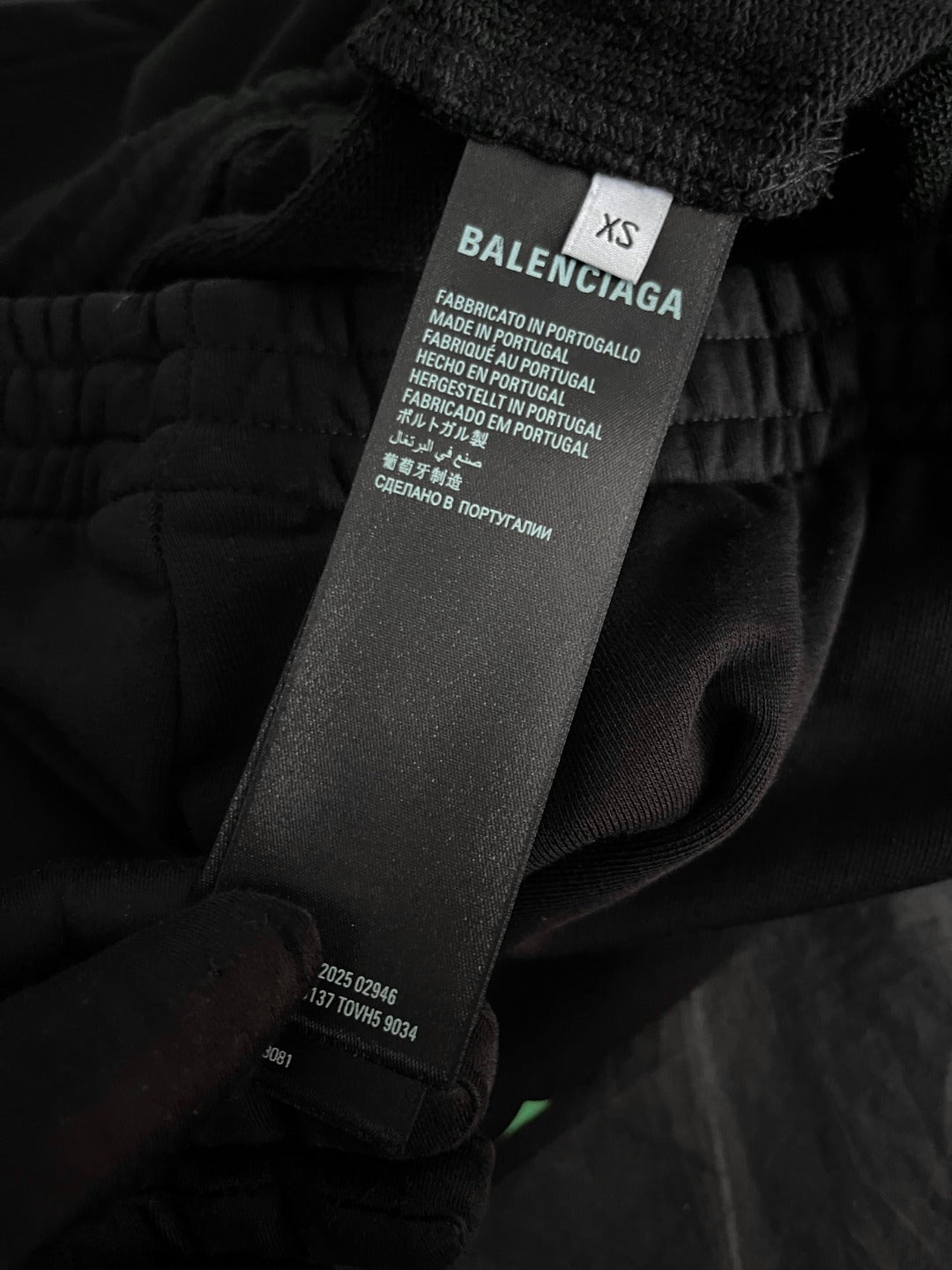 BVG / 발렌시아가 520 태그 장식 반바지