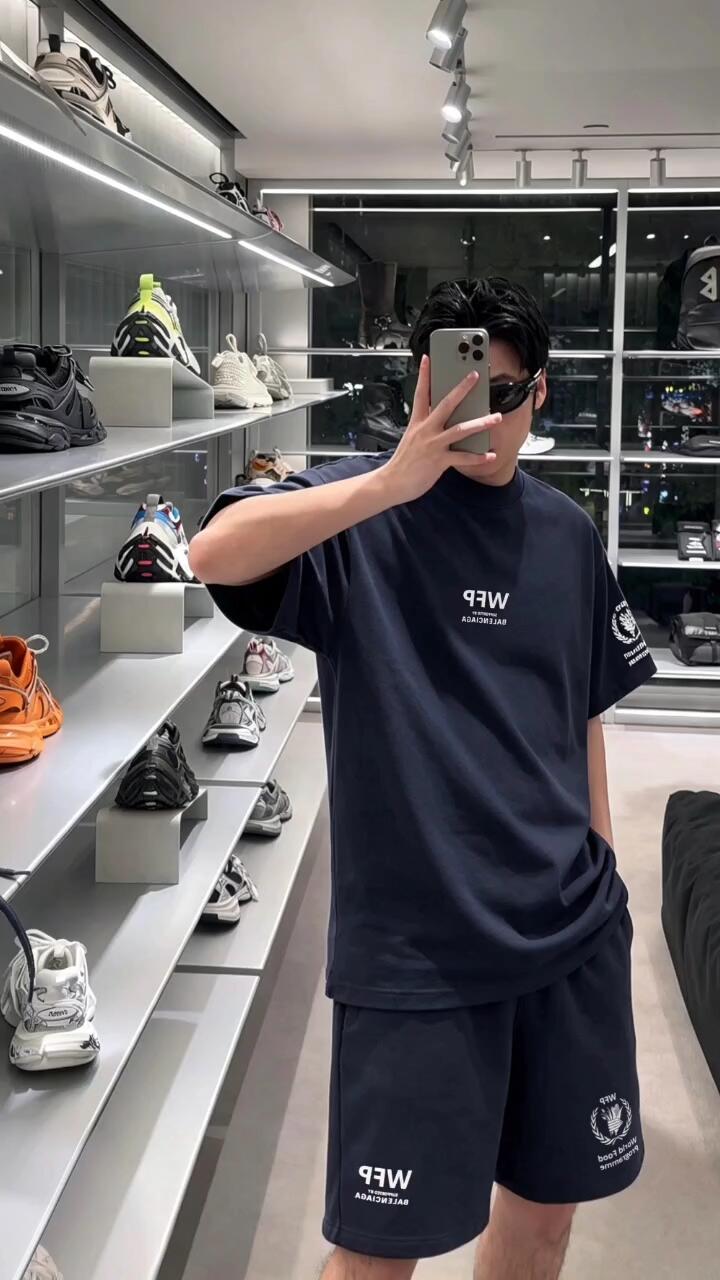 BVG / 발렌시아가 반바지