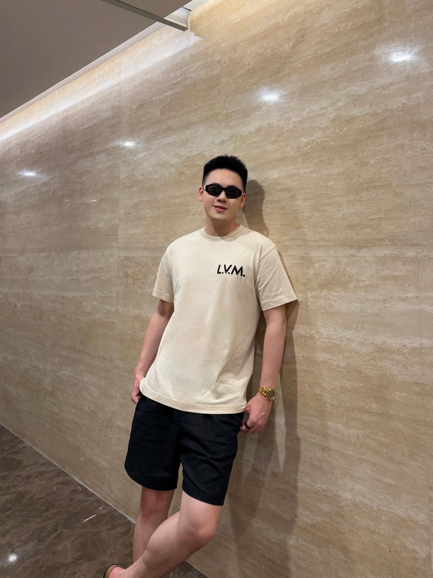 BVG / 루이비통 베이지 자수 반팔 티셔츠