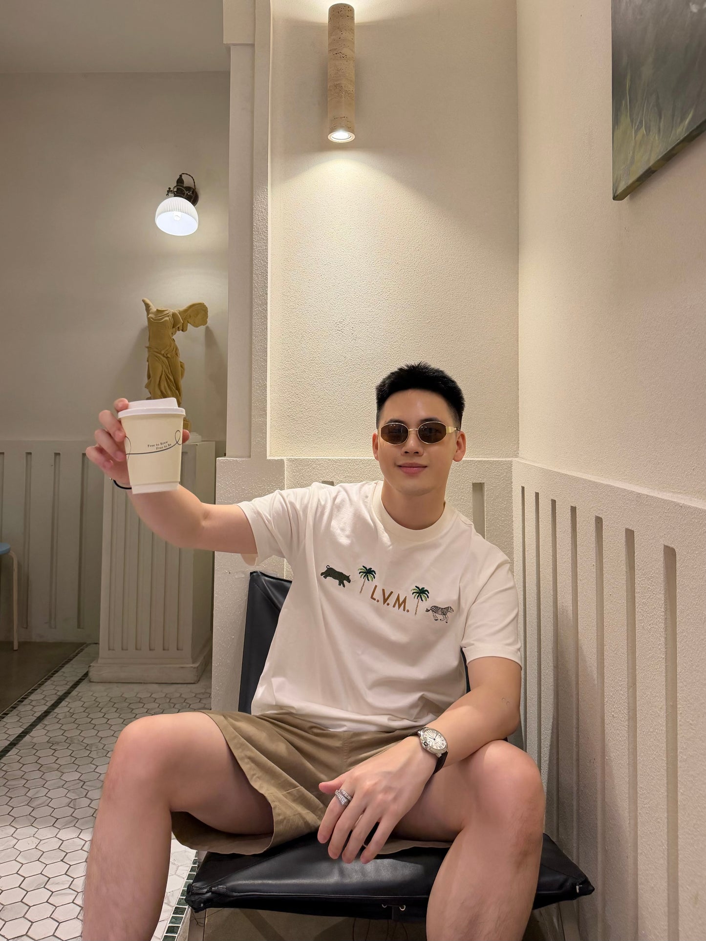 BVG / 루이비통 열대동물 자수 반팔 티셔츠