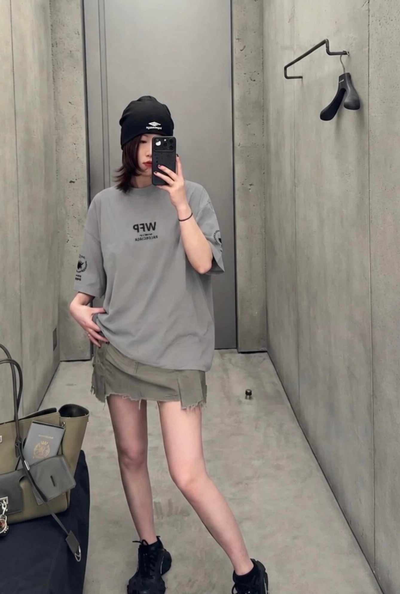 BVG / 발렌시아가  WFP 레귤러핏 반팔 티셔츠