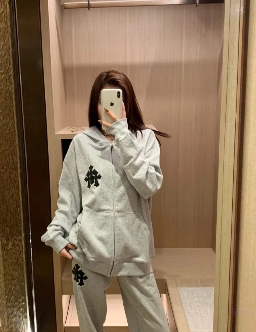 V공장 / 크롬하츠 후드집업