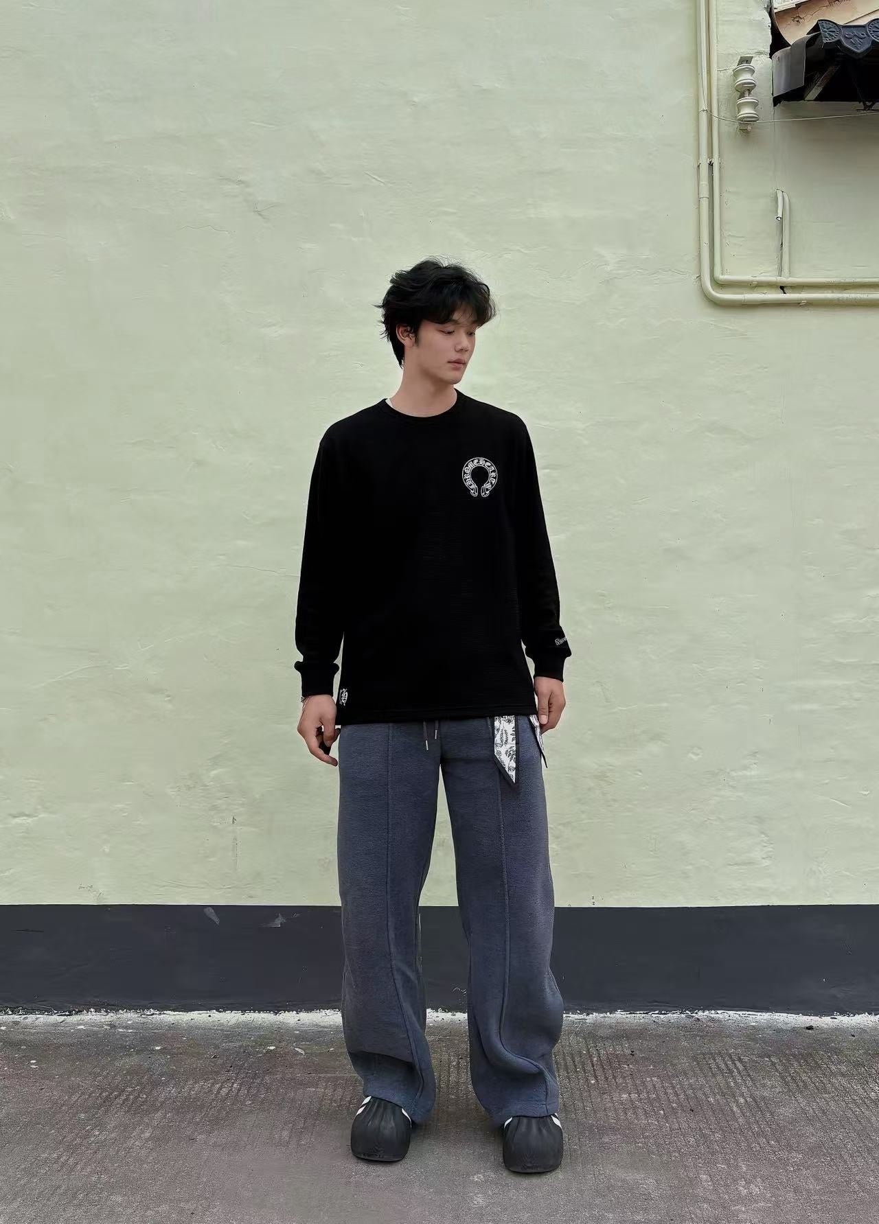 V공장 / 크롬하츠 긴팔 티셔츠