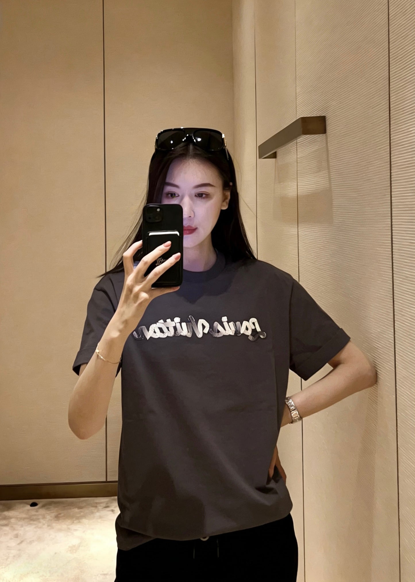 BVG / 루이비통 그라데이션 리본 테이프 티셔츠