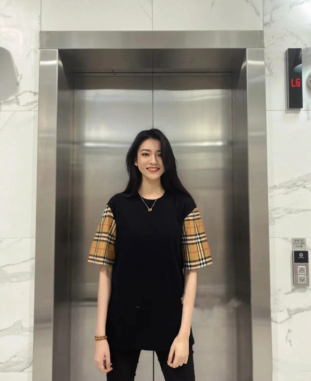 BVG / 버버리 체크 소매 라운드넥 반팔