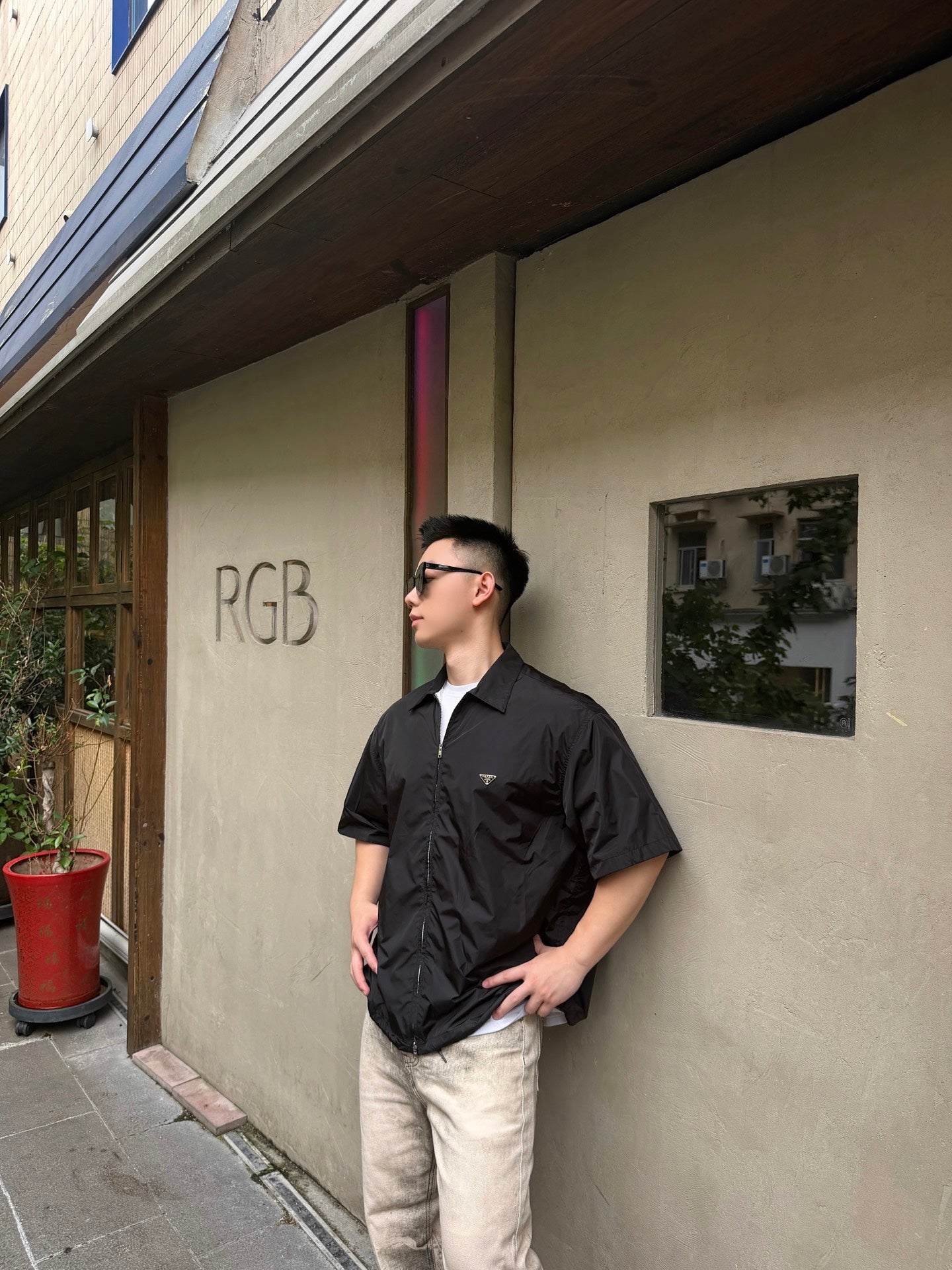 BVG / 프라다 삼각 로고 지퍼 반팔 셔츠