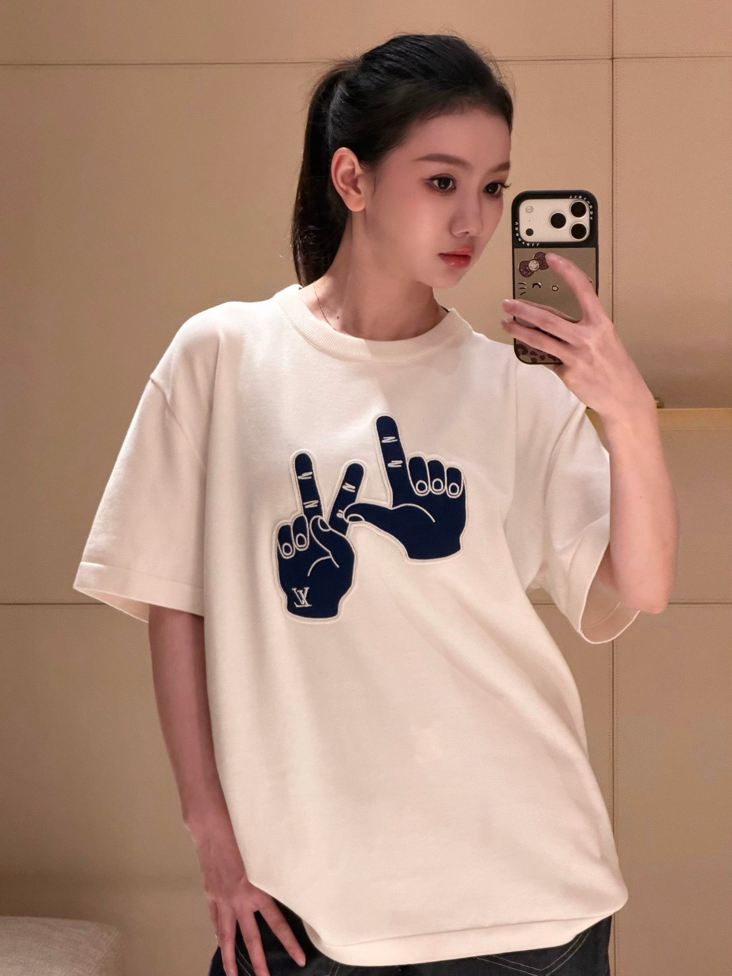 BVG / 루이비통 로고 패치 반팔 니트