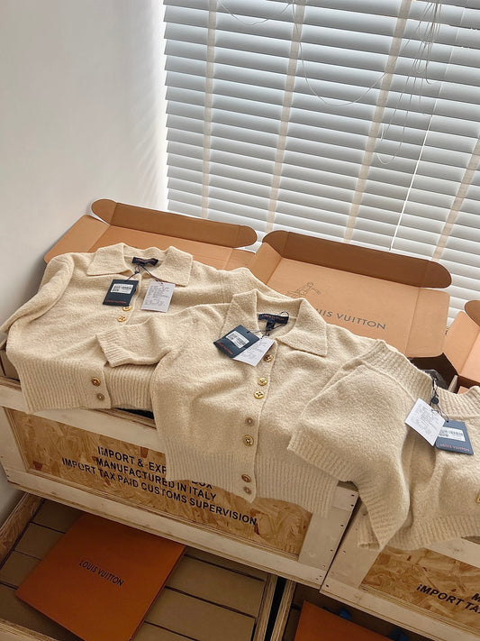 Timo / Louis Vuitton Beige Knitted Short Sleeve