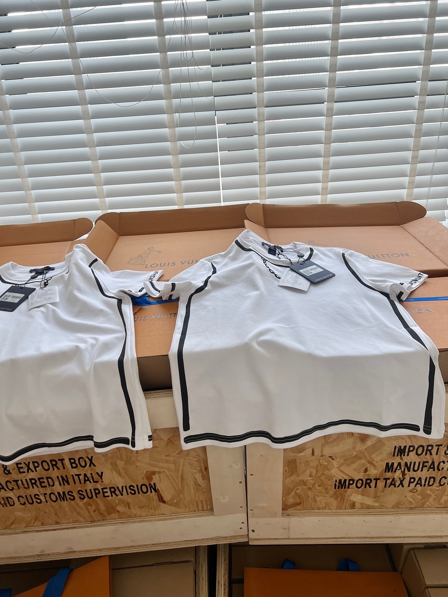 Timo / Louis Vuitton Two-Tone Line Print T-Shirt