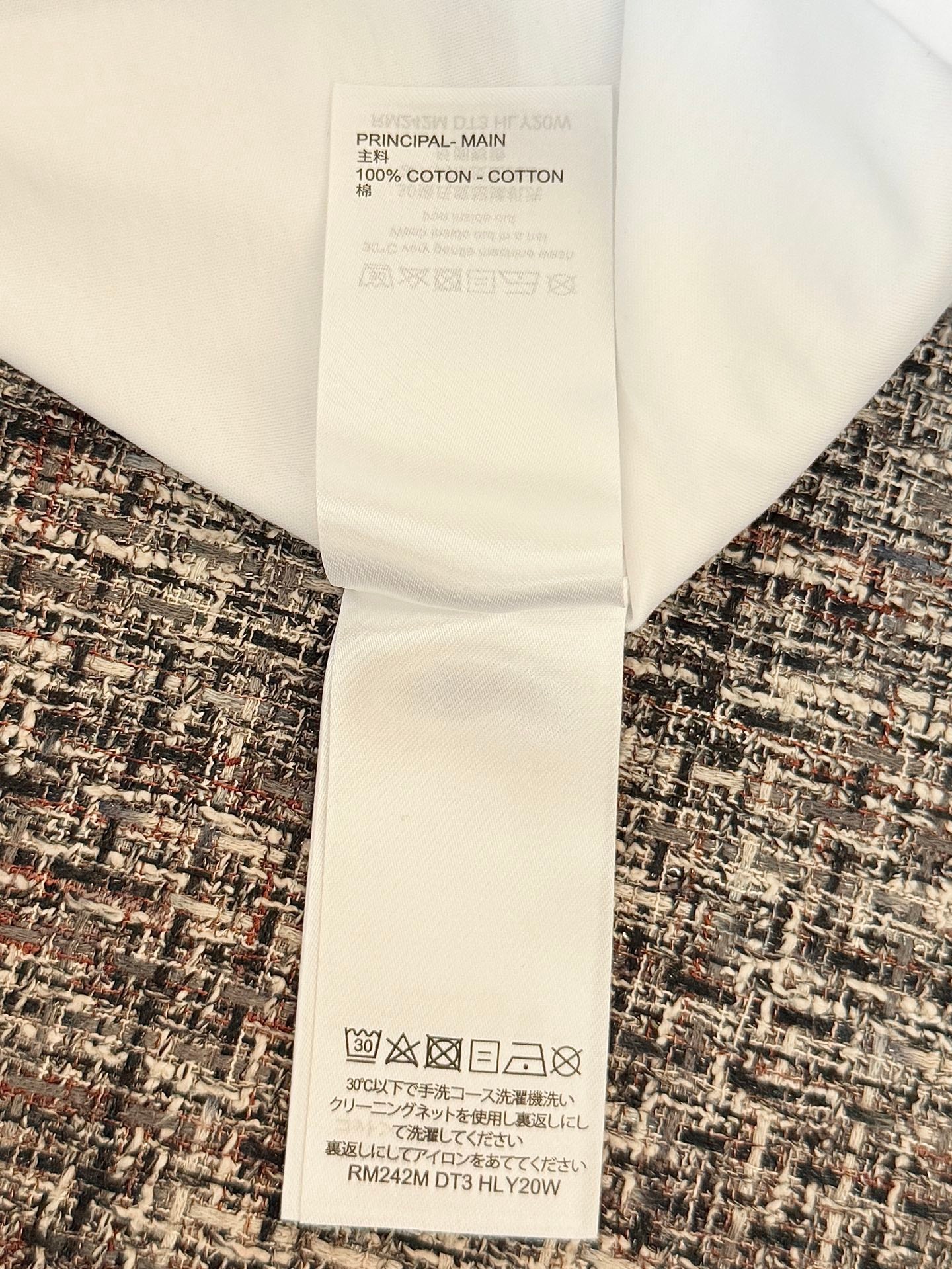 Timo / Louis Vuitton Two-Tone Line Print T-Shirt