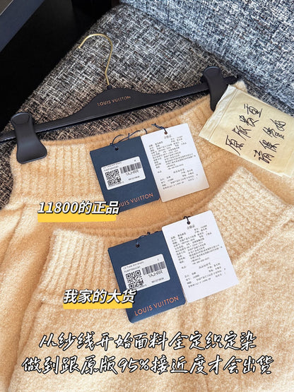 Timo / Louis Vuitton Beige Knitted Shorts