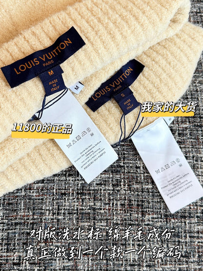 Timo / Louis Vuitton Beige Knitted Shorts
