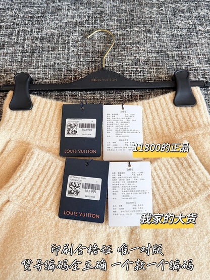 Timo / Louis Vuitton Beige Knitted Shorts