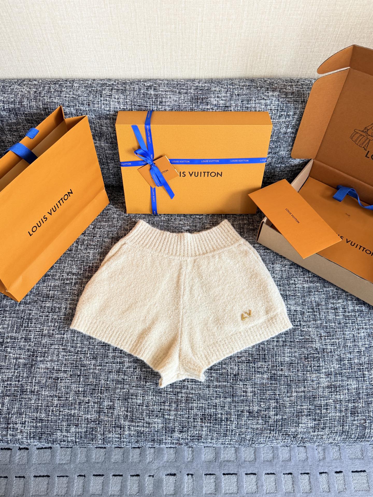 Timo / Louis Vuitton Beige Knitted Shorts
