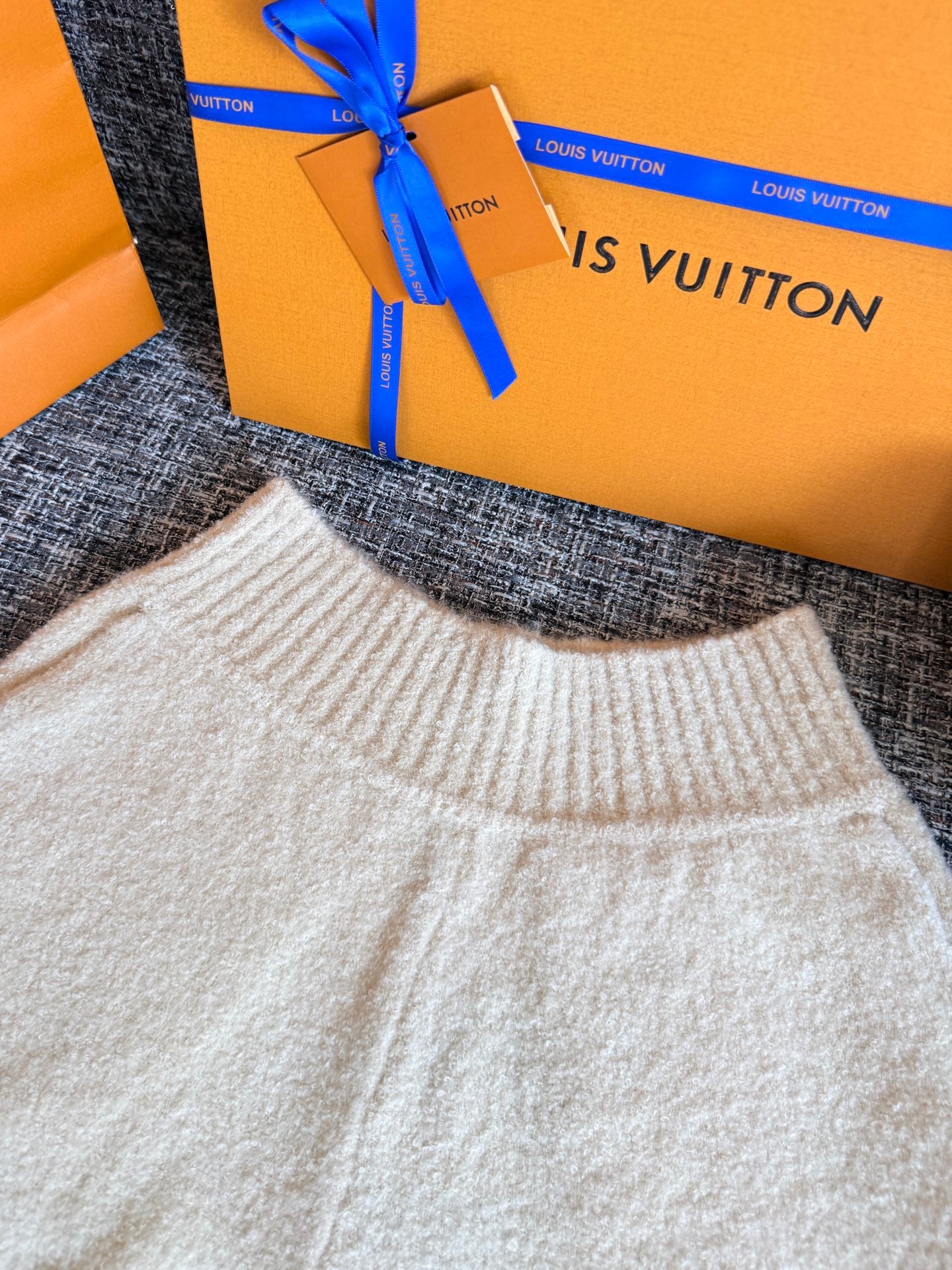 Timo / Louis Vuitton Beige Knitted Shorts