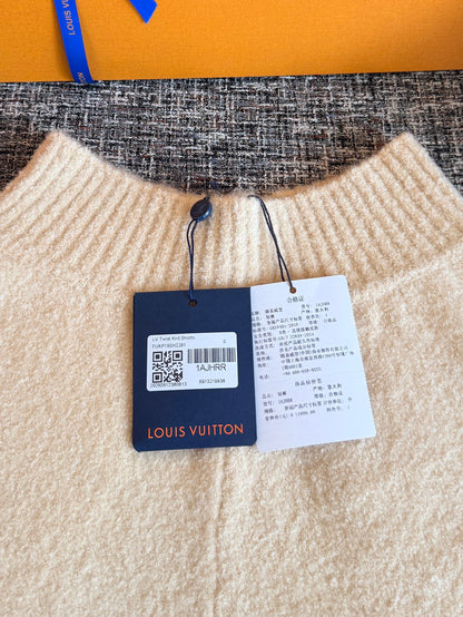 Timo / Louis Vuitton Beige Knitted Shorts