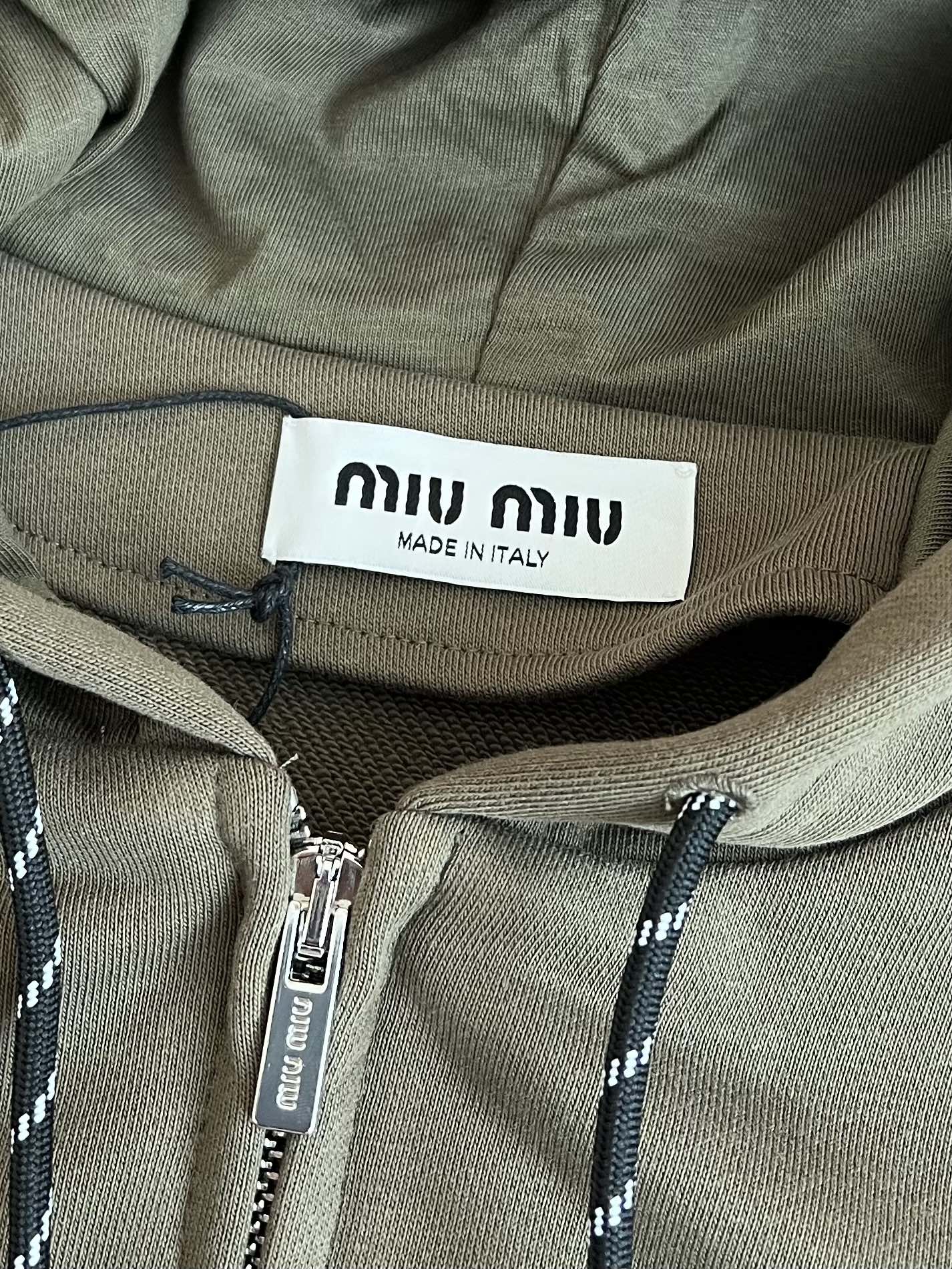 티모 / 미우미우 올리브 그린 아우터