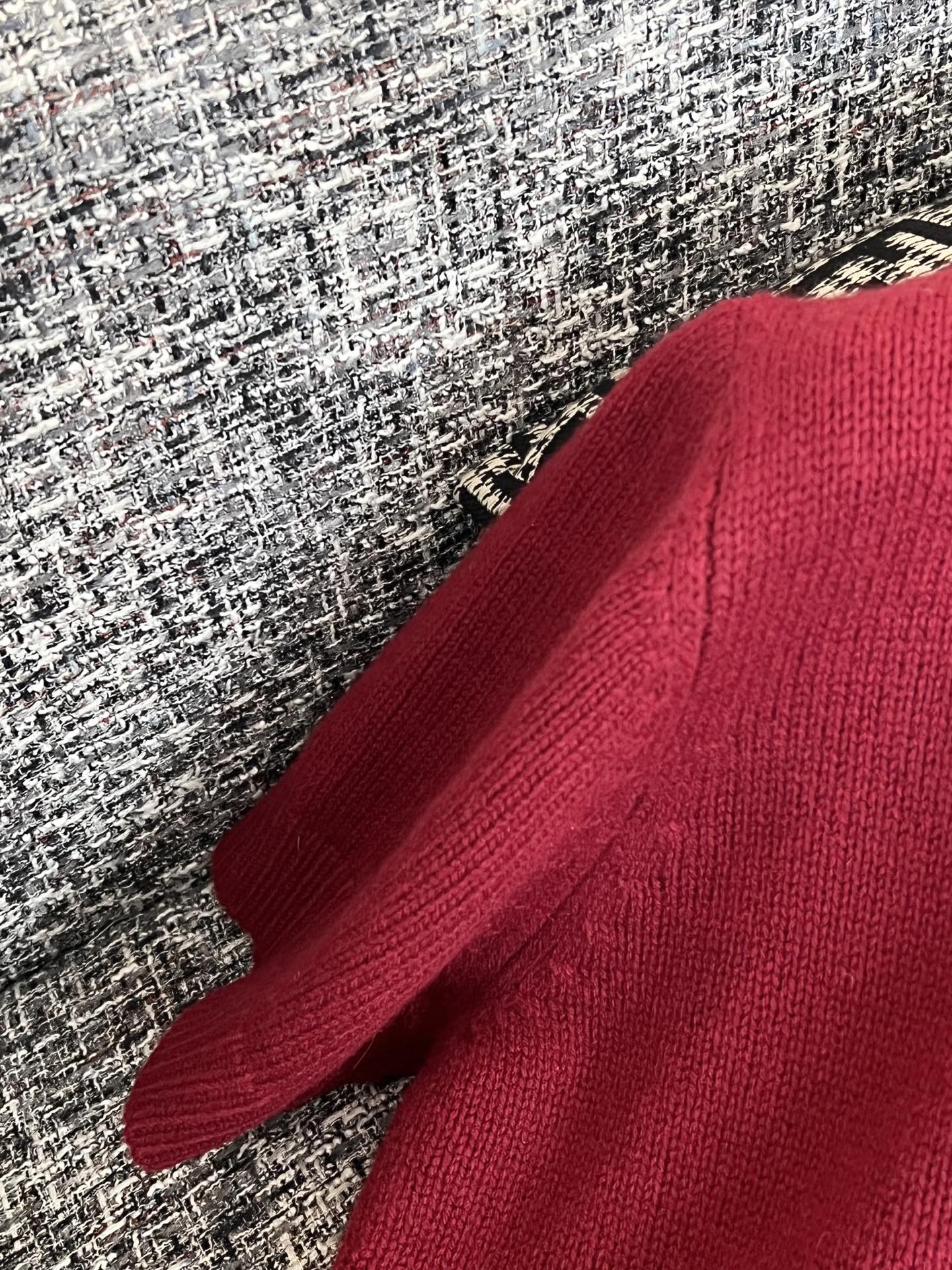 TMO / Prada Logo Embroidered Knit Short Sleeve