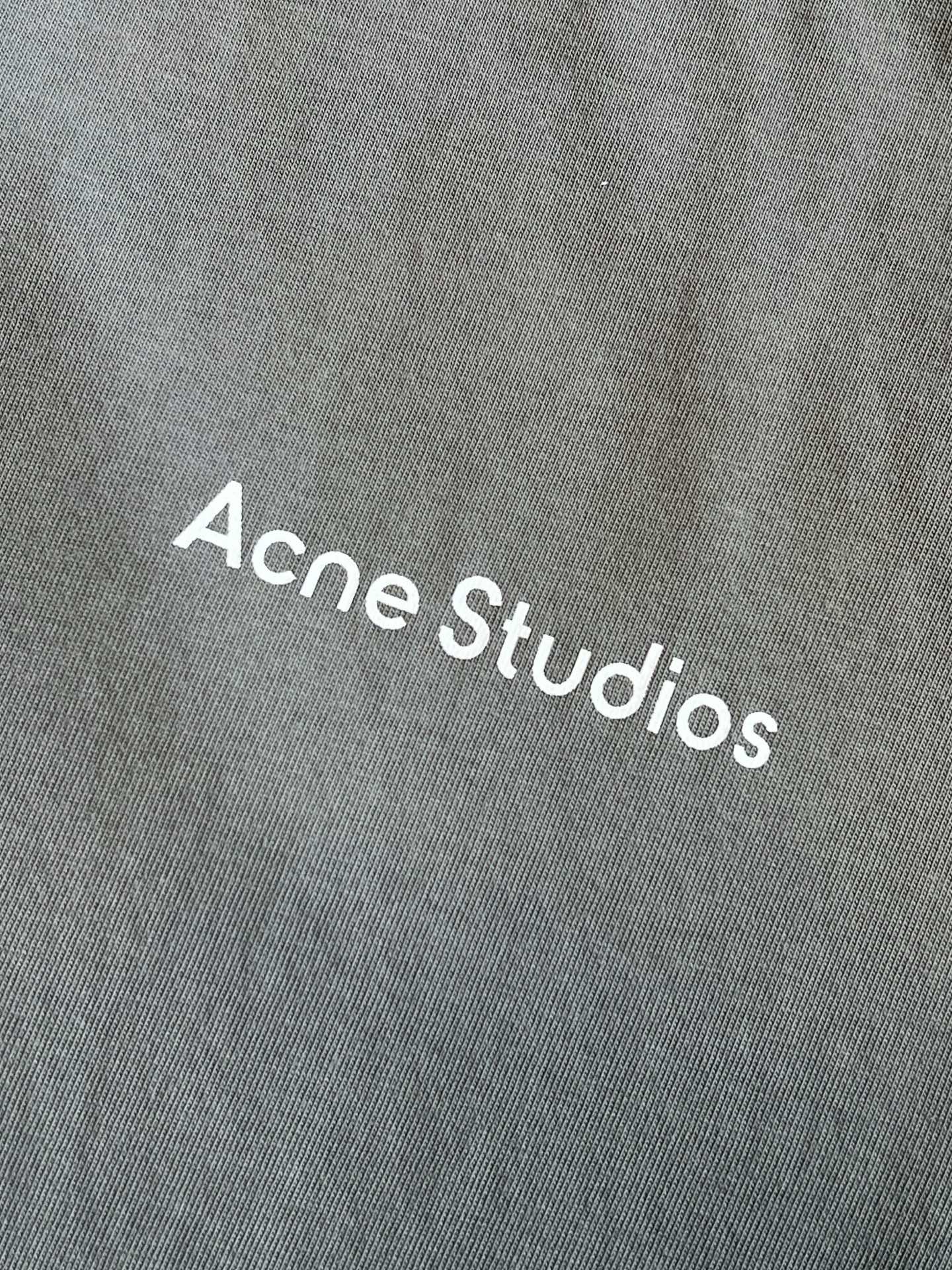 V Factory / Acne Studios Short-sleeved T-shirt