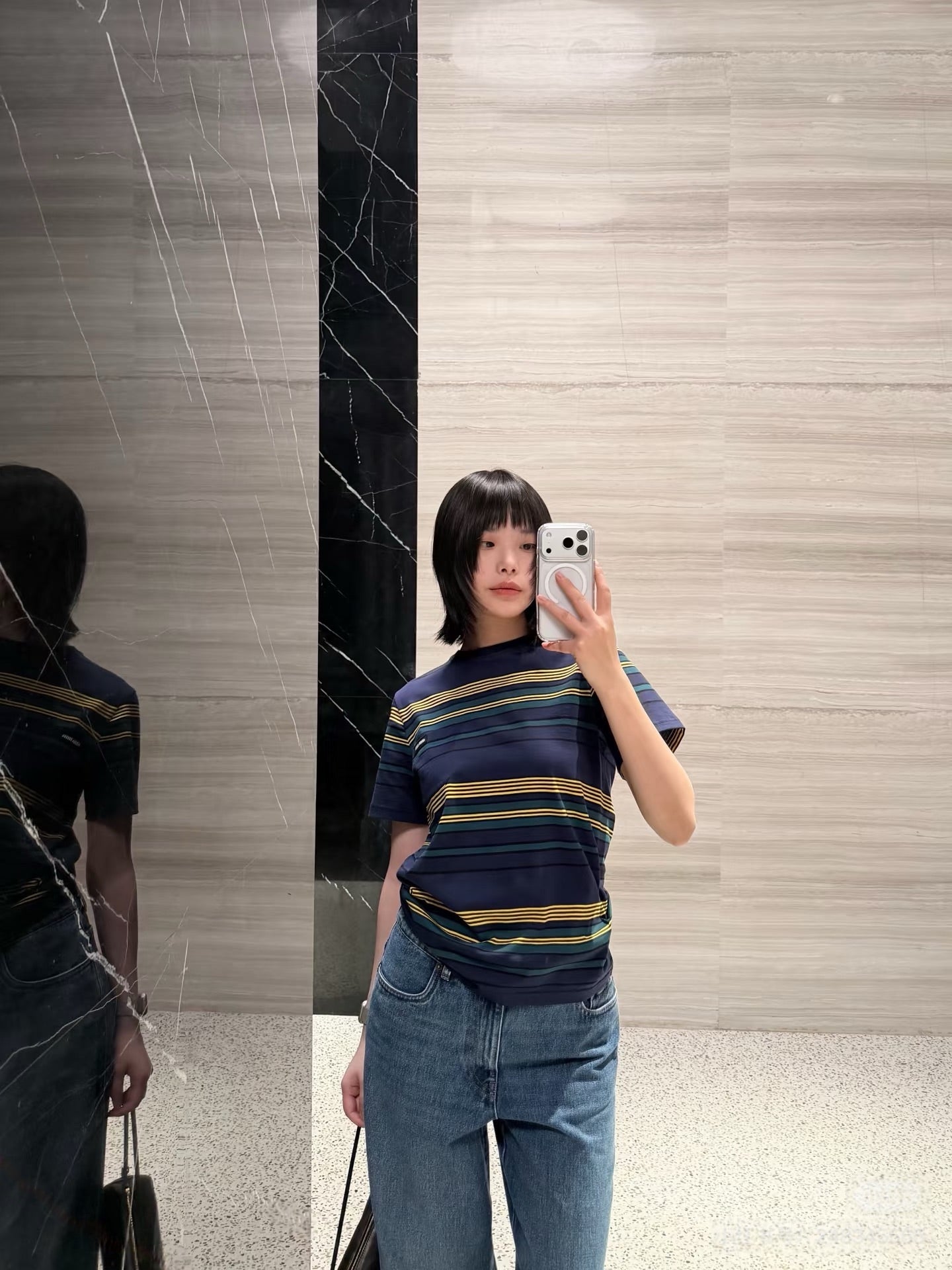 티모 / 미우미우 네이비 컬러 대비 스트라이프 티셔츠