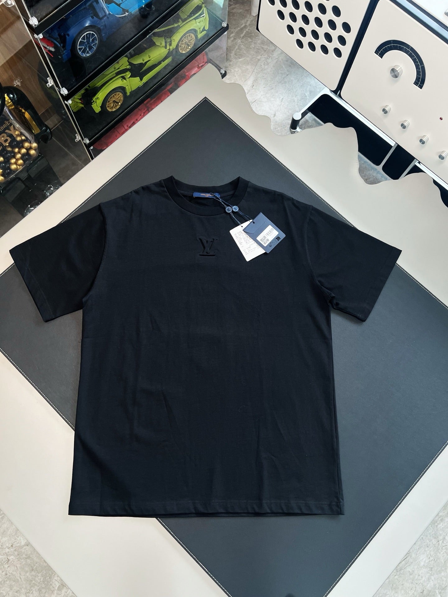 V Factory / Louis Vuitton Short-sleeved