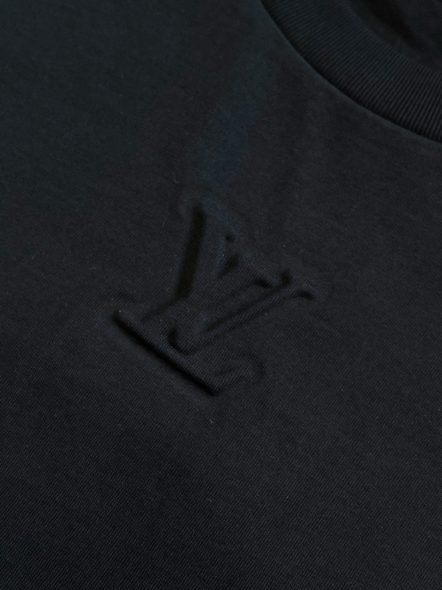 V Factory / Louis Vuitton Short-sleeved