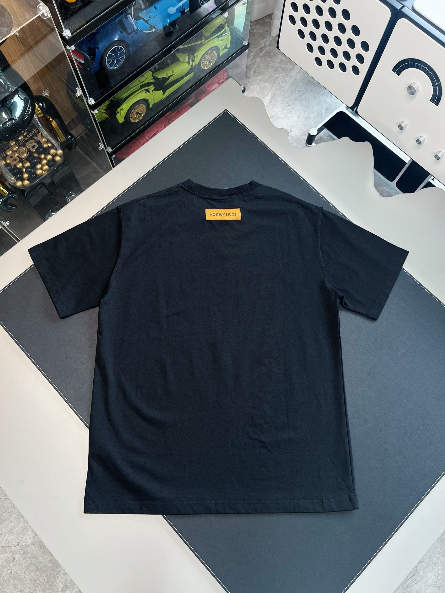 V Factory / Louis Vuitton Short-sleeved