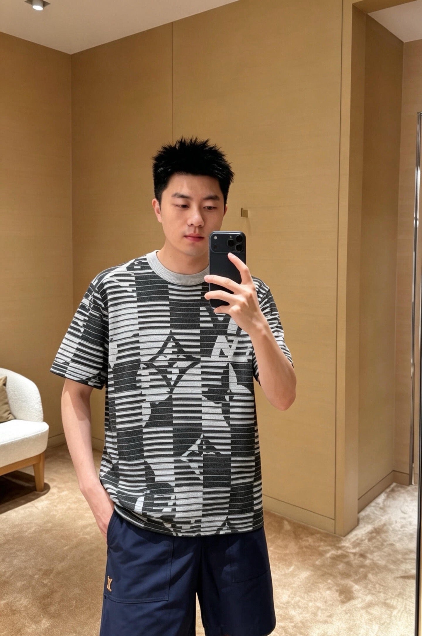 V Factory / Louis Vuitton T-shirt