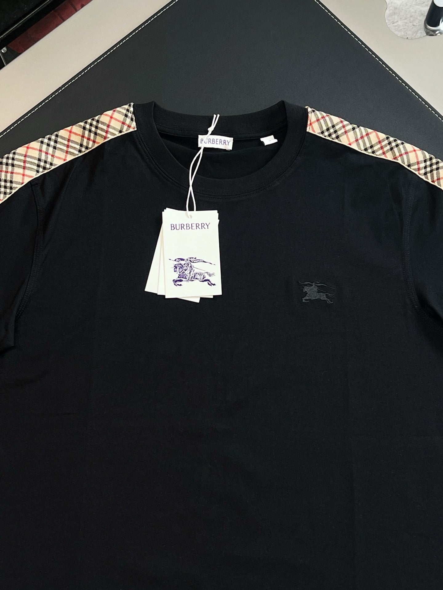 V Factory / Burberry Short Sleeve T-shirt