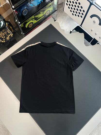 V Factory / Burberry Short Sleeve T-shirt
