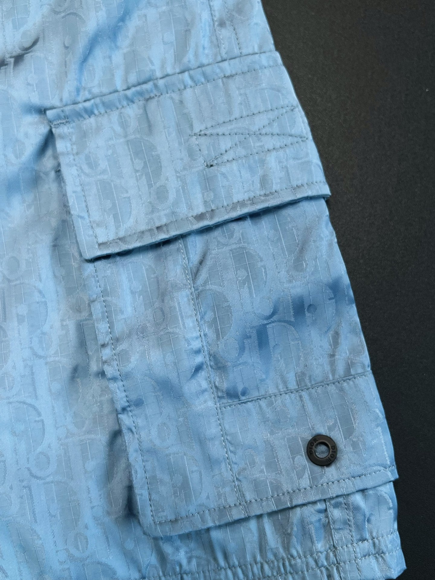 V factory / Dior shorts