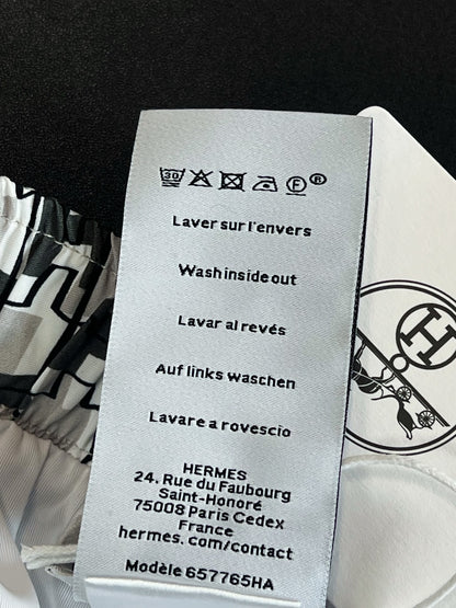 V factory / Dior shorts