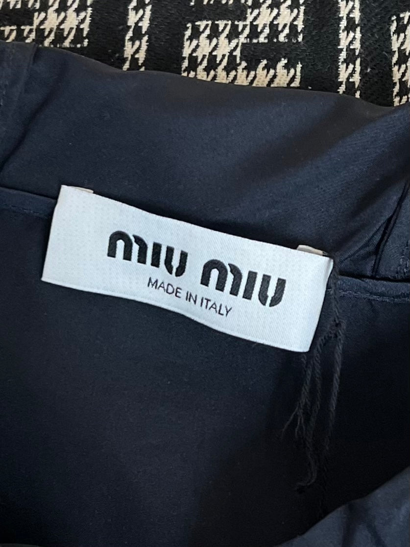 티모 / 미우미우 조합 후드 원피스