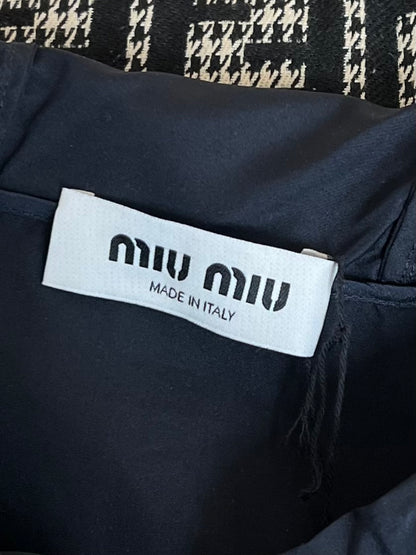 티모 / 미우미우 조합 후드 원피스