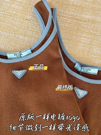 티모 / 미우미우 삼각 로고 컬러 대비 조끼
