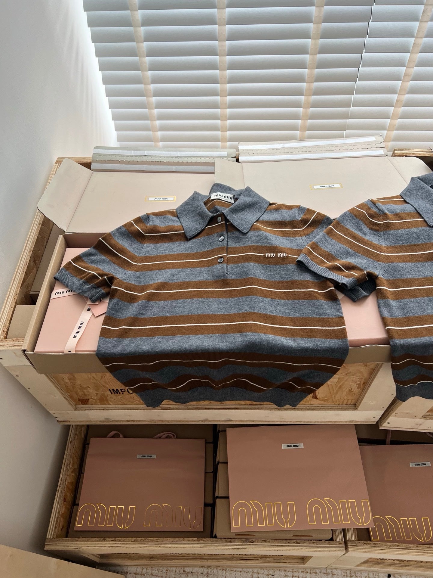 티모 / 미우미우 스트라이프 반팔