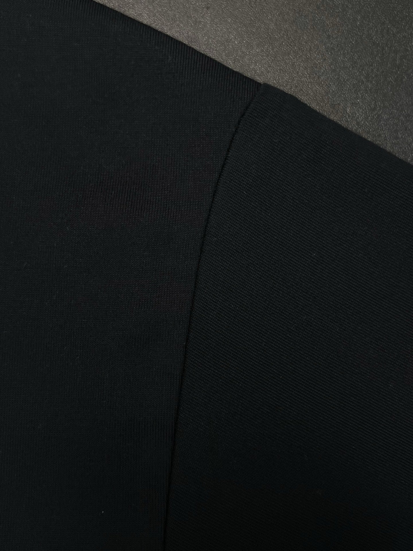 V공장 / 발렌시아가 반팔티셔츠