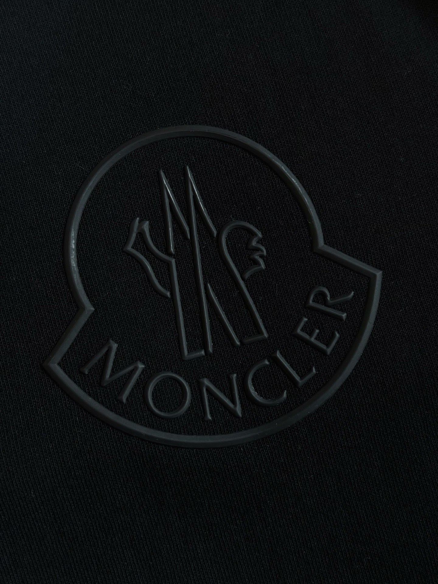 V공장 / 몽클레어 반팔 티셔츠