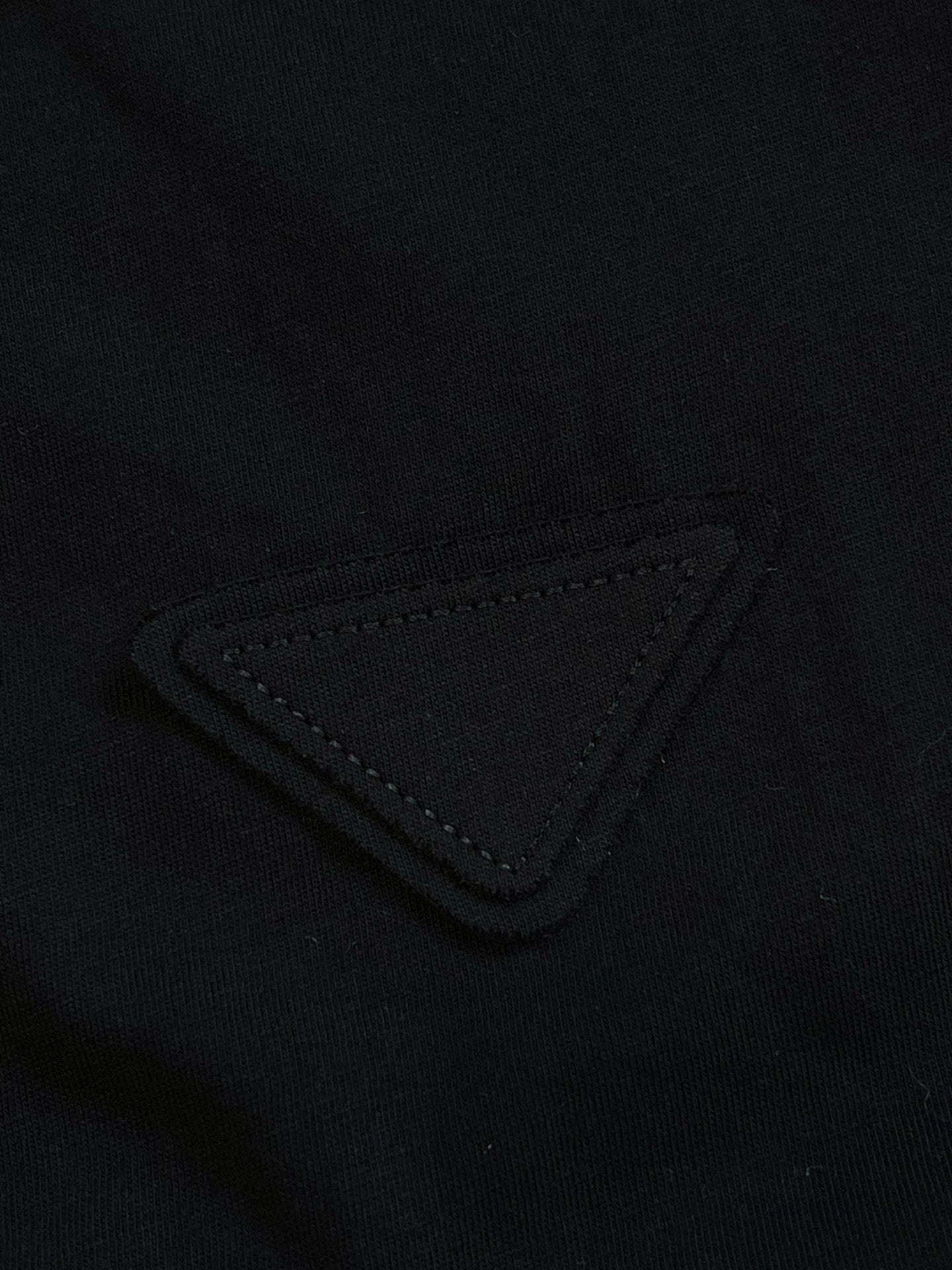 V공장 / 프라다 반팔 티셔츠