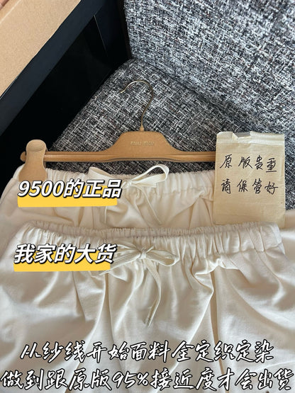 티모 / 미우미우 26SS 신상 미니 스커트